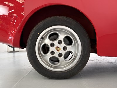 Lot 24 - 1982 Porsche 944