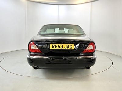 Lot 55 - 2006 Jaguar XJ