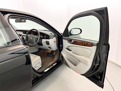 Lot 55 - 2006 Jaguar XJ