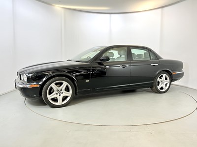 Lot 55 - 2006 Jaguar XJ