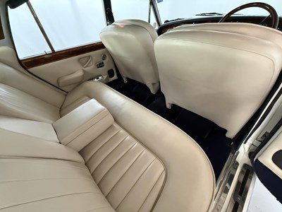 Lot 136 - 1975 Bentley T1