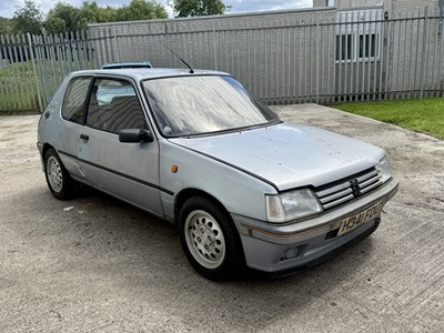 Lot 124 - 1990 Peugeot 205 XS