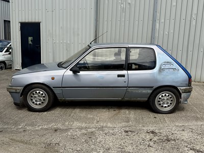 Lot 124 - 1990 Peugeot 205 XS