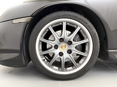 Lot 50 - 1999 Porsche 911 Carrera