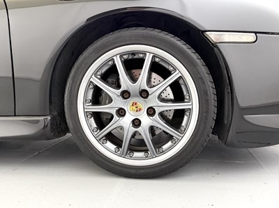 Lot 50 - 1999 Porsche 911 Carrera