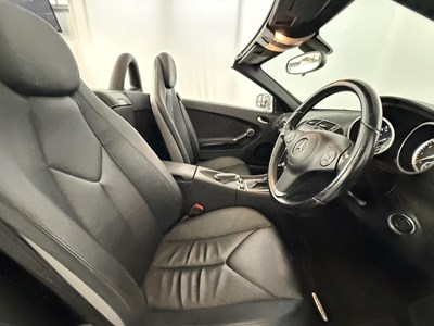 Lot 131 - 2010 Mercedes-Benz SLK200