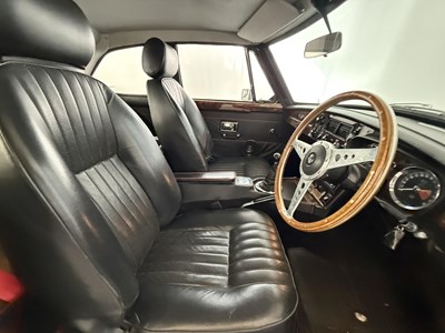 Lot 94 - 1972 MG BGT