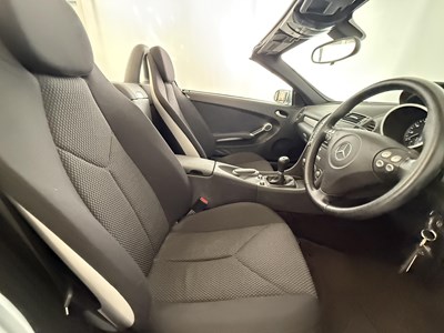 Lot 72 - 2006 Mercedes-Benz SLK280