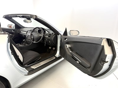 Lot 72 - 2006 Mercedes-Benz SLK280