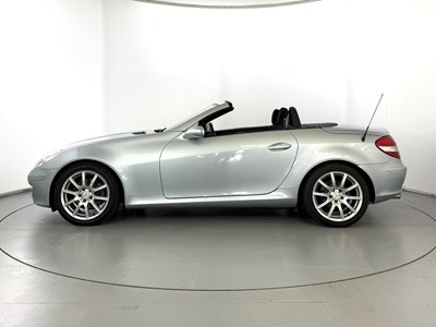 Lot 72 - 2006 Mercedes-Benz SLK280