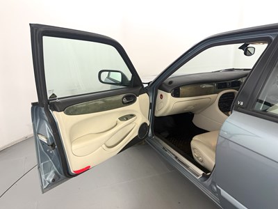 Lot 209 - 2002 Jaguar XJ Sport - NO RESERVE