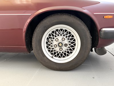 Lot 101 - 1991 Jaguar XJS V12 Convertible