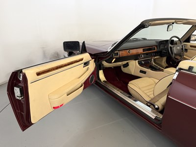 Lot 101 - 1991 Jaguar XJS V12 Convertible