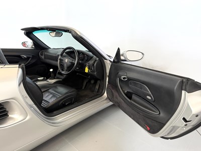 Lot 63 - 2001 Porsche Boxster