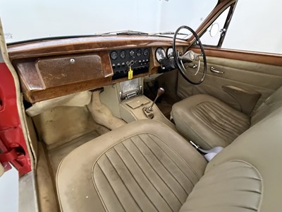 Lot 108 - 1968 Jaguar MK2