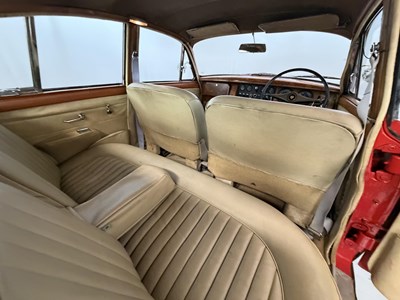 Lot 108 - 1968 Jaguar MK2