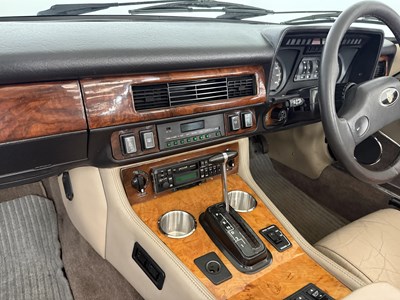Lot 2 - 1988 Jaguar XJS V12 Cabriolet