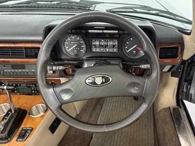 Lot 2 - 1988 Jaguar XJS V12 Cabriolet