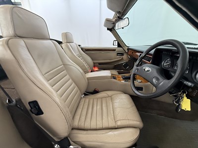 Lot 2 - 1988 Jaguar XJS V12 Cabriolet