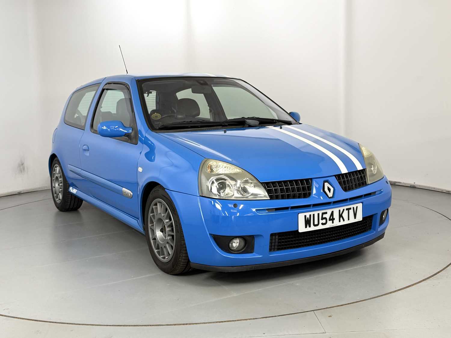 2004 Renault Clio 182
