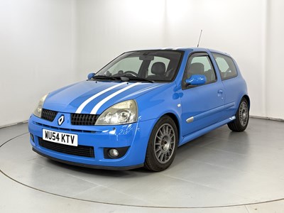 Lot 2004 Renault Clio 182