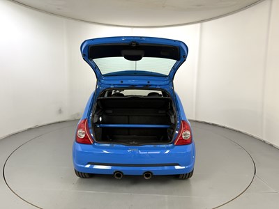 Lot 2004 Renault Clio 182