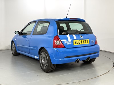 Lot 2004 Renault Clio 182