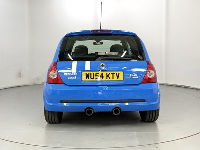 Lot 2004 Renault Clio 182