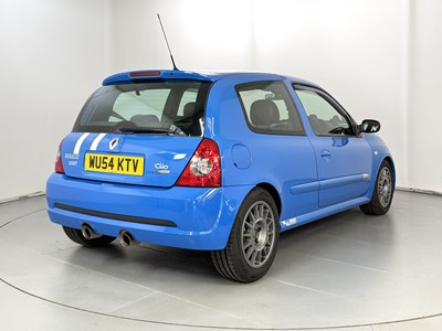 Lot 2004 Renault Clio 182