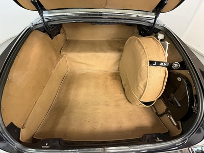 Lot 12 - 1969 Jaguar 420G