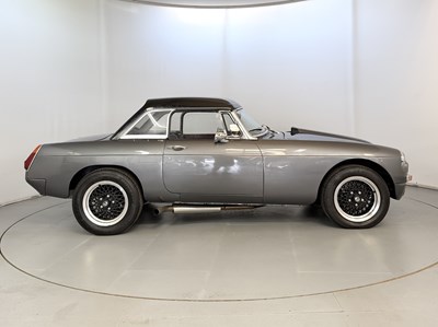 Lot 64 - 1967 MG B V8 Roadster