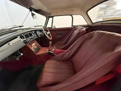 Lot 64 - 1967 MG B V8 Roadster