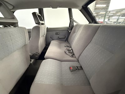 Lot 4 - 2000 Rover Maestro Ledbury