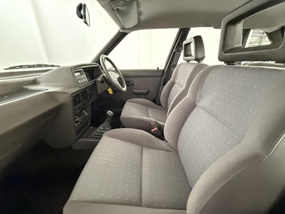 Lot 4 - 2000 Rover Maestro Ledbury