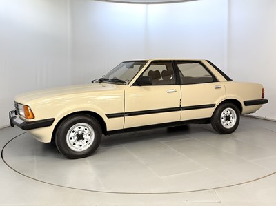 Lot 45 - 1982 Ford Cortina GL