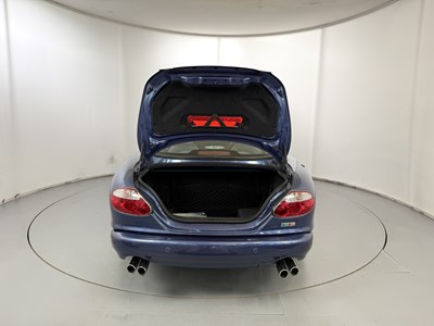 Lot 2004 Jaguar XKR