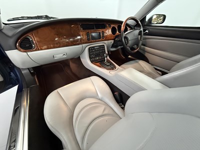 Lot 2004 Jaguar XKR