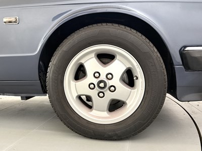 Lot 65 - 1988 Jaguar XJ Sovereign