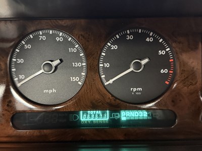 Lot 65 - 1988 Jaguar XJ Sovereign