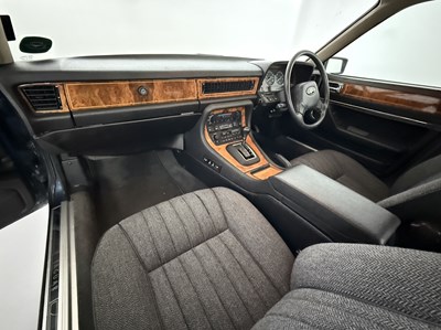 Lot 65 - 1988 Jaguar XJ Sovereign
