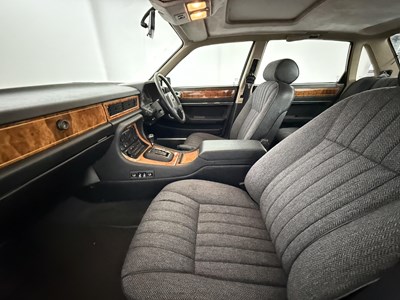 Lot 65 - 1988 Jaguar XJ Sovereign