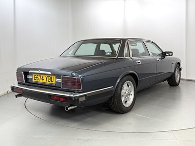 Lot 65 - 1988 Jaguar XJ Sovereign