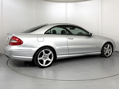 Lot 2006 Mercedes-Benz CLK320