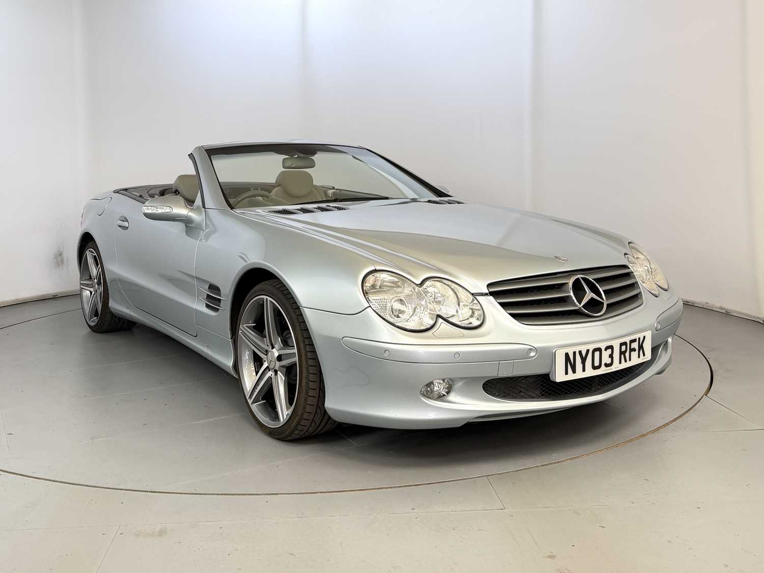 2003 Mercedes-Benz SL500