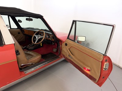 Lot 66 - 1977 Triumph Stag