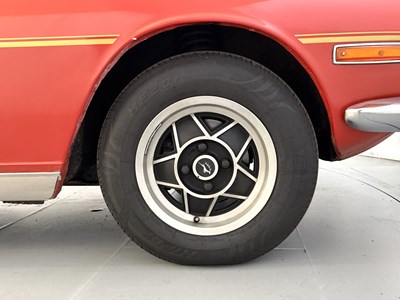Lot 66 - 1977 Triumph Stag