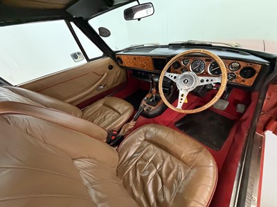 Lot 66 - 1977 Triumph Stag