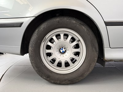 Lot 178 - 1997 BMW 523i