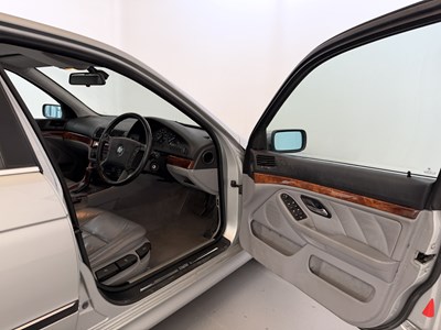 Lot 178 - 1997 BMW 523i