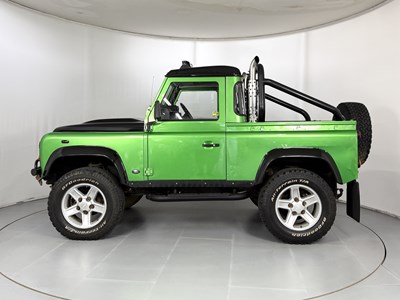 Lot 50 - 2007 Land Rover Defender 90